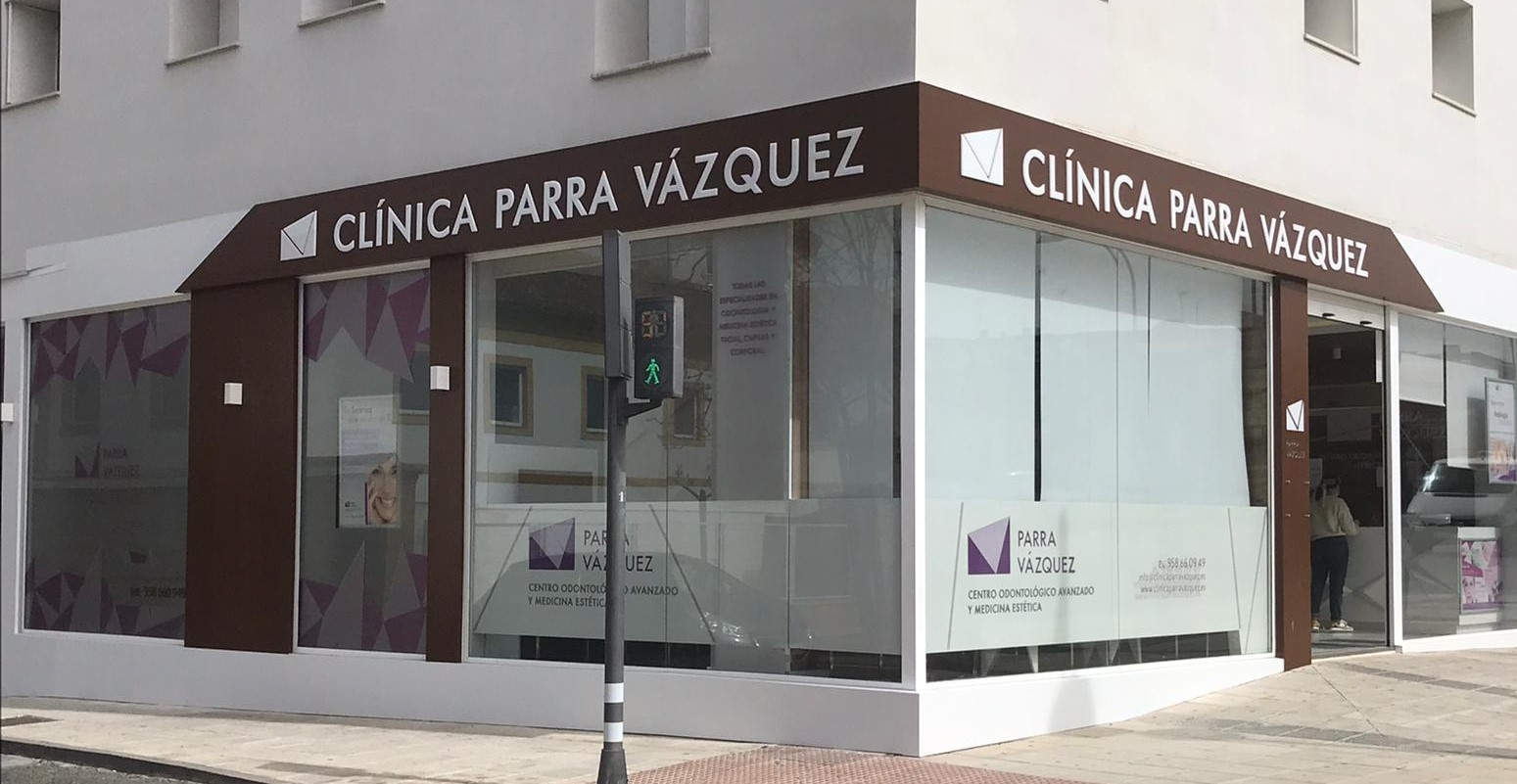 ¿Qué criterios seguir para encontrar la mejor clínica dental en Guadix, Granada?