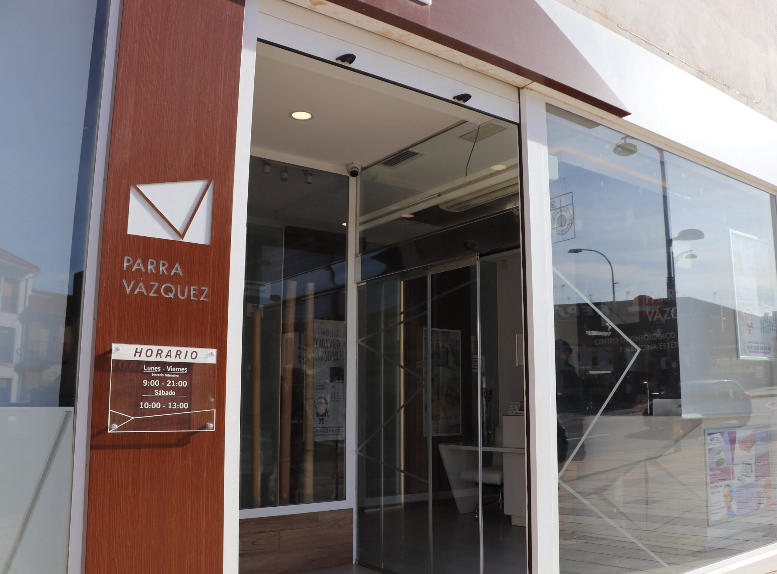 imagen-horario-clinica-parra-vazquez-guadix horario clinica parra vazquez