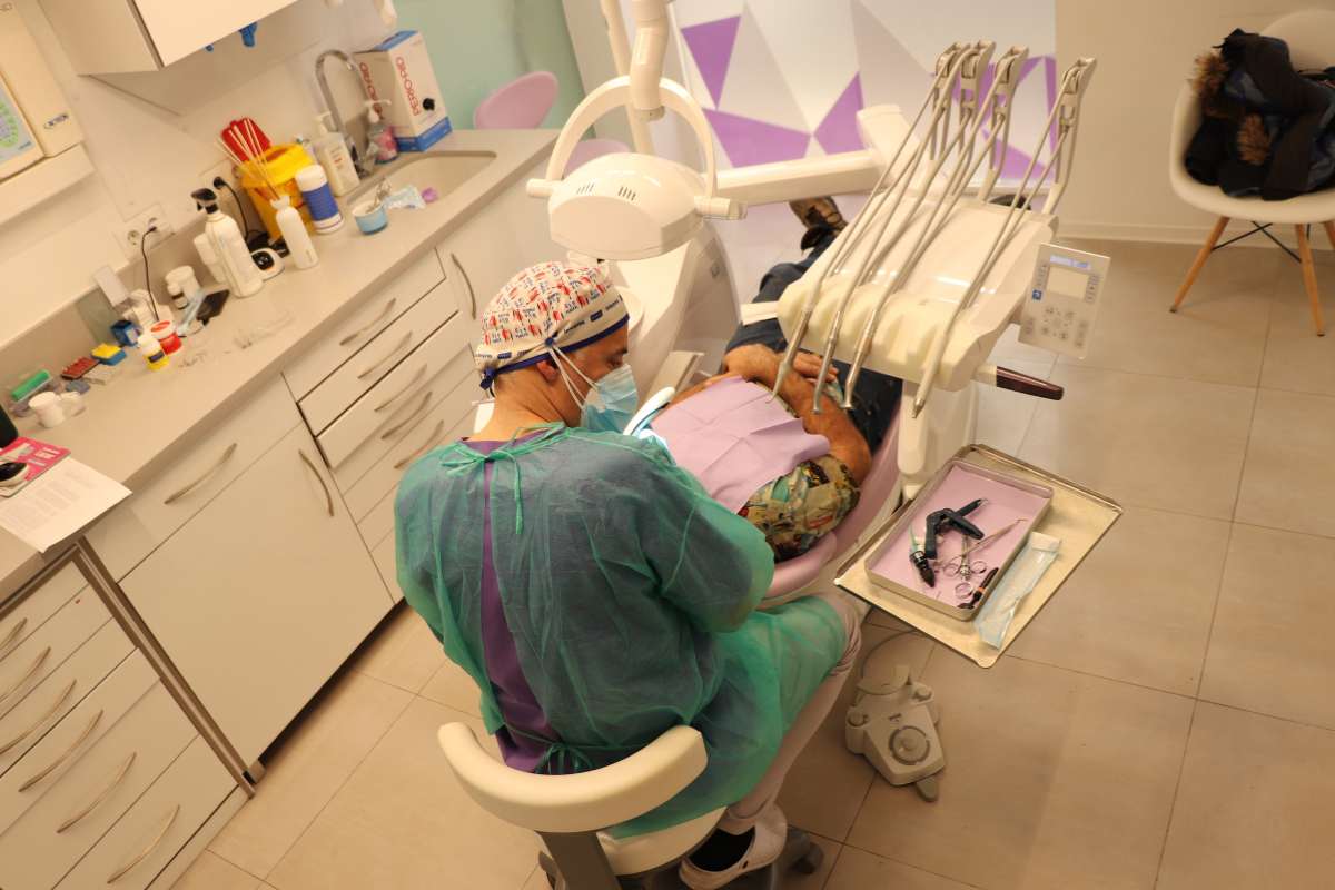 Cómo elegir la mejor clínica dental en Guadix